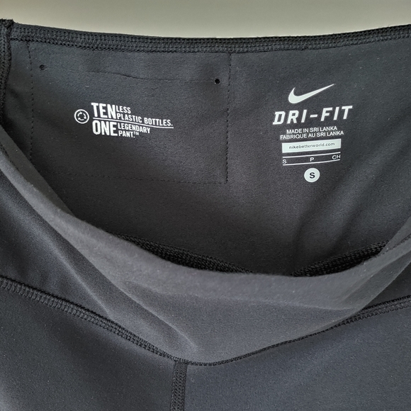 Nike Capri Pants Legend 2.0 Slim Poly Tights Black Size Small - Picture 14 of 16